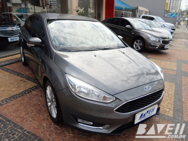 FORD FOCUS SE PLUS 2.0