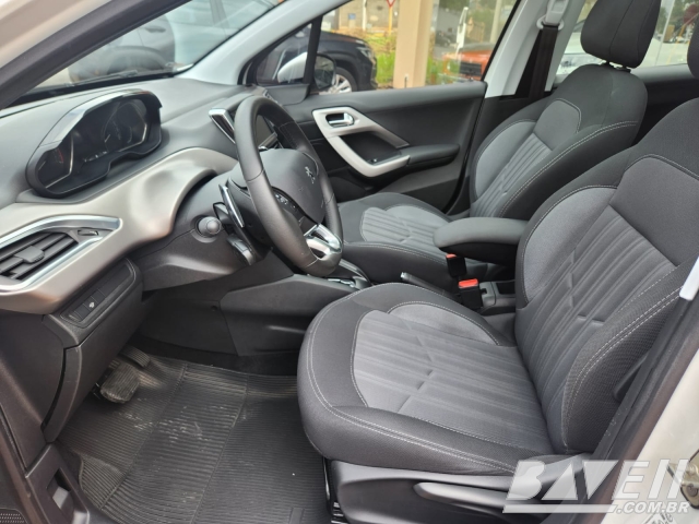 PEUGEOT 208 GRIFFE 1.6 AUT