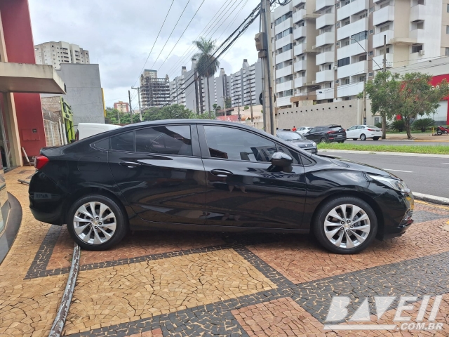 GM CRUZE LT SEDAN 1.4 T